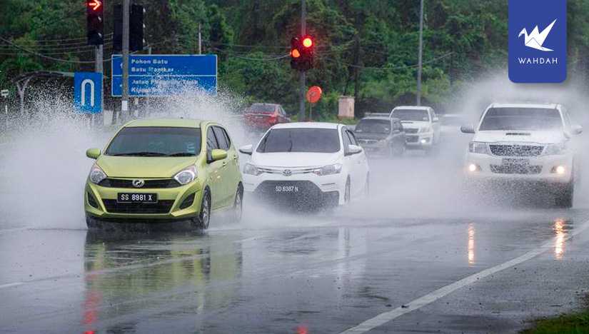 How to Stay Safe While Driving in Heavy Rain